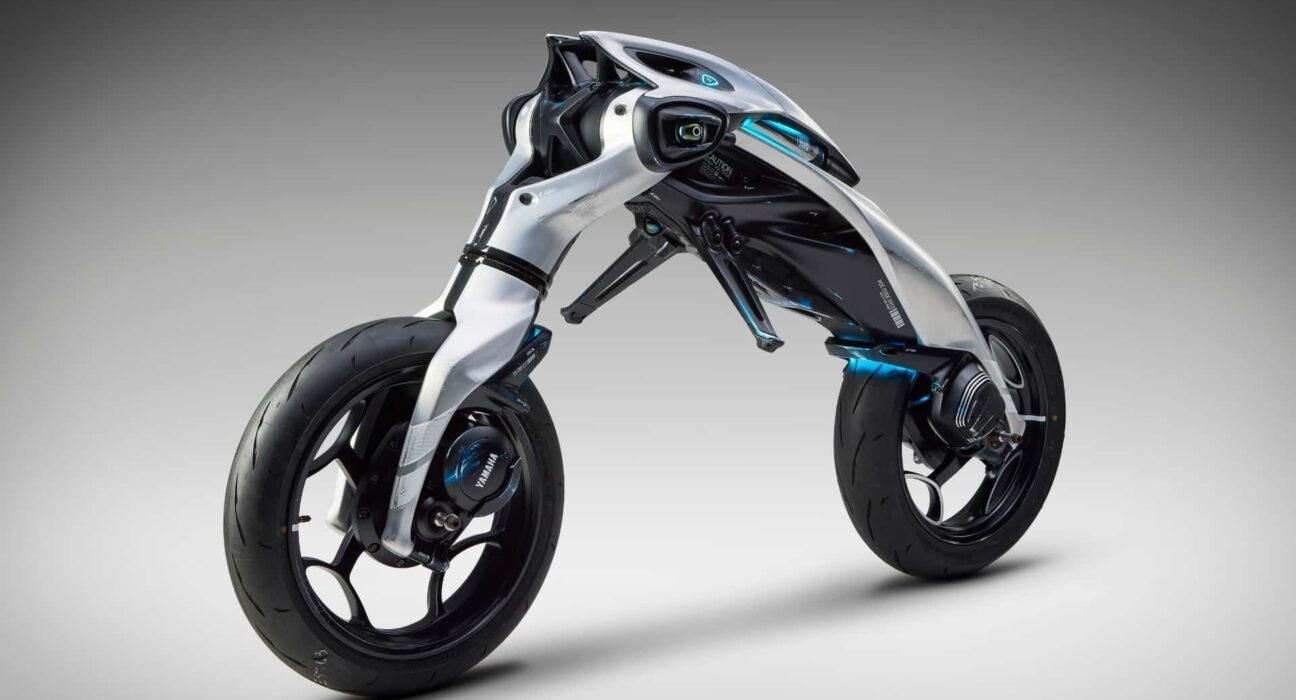 Yamaha wins design award for this weird, bending, self-tilting robot motorcycle