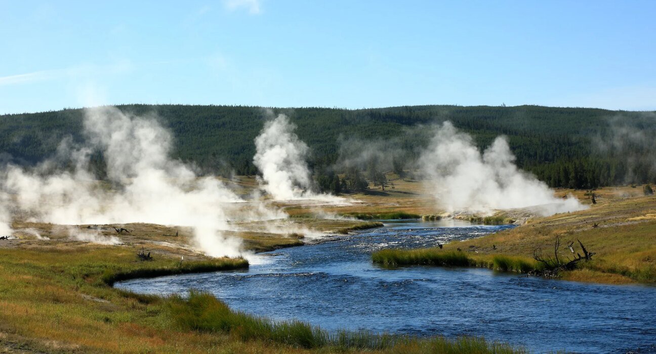 Yellowstone closes all rivers and streams to fishing in the afternoon